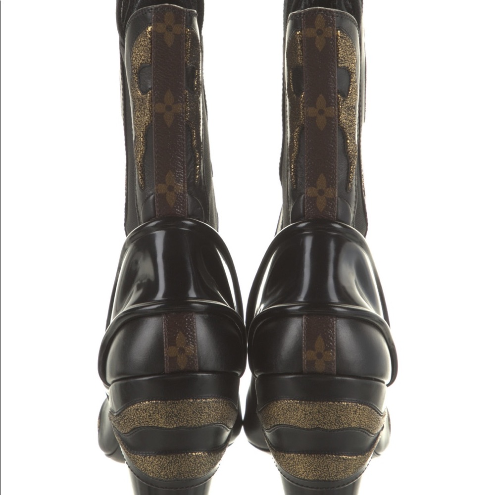 Fireball boots Louis Vuitton